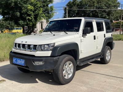 2018年10月 北京 BJ40 40L 2.0T 手动两驱豪华版图片