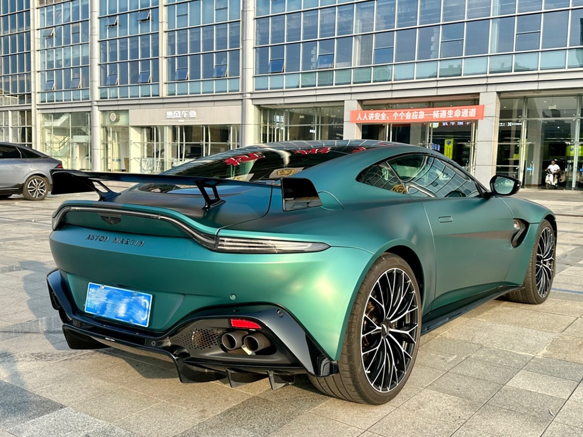 阿斯顿·马丁 V8 Vantage  2021款 F1 Edition Coupe图片