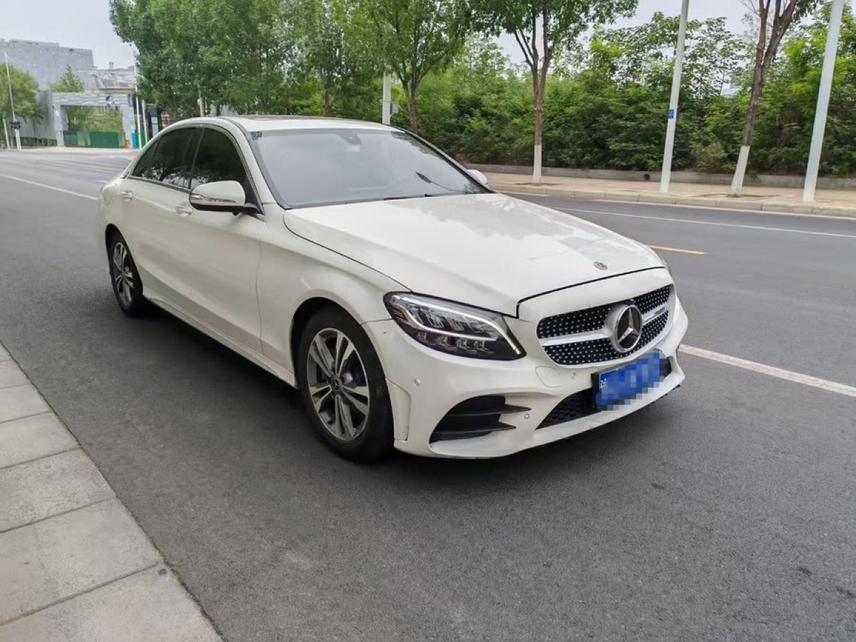 奔馳 奔馳C級  2019款 C 180 L 時尚型運動版圖片