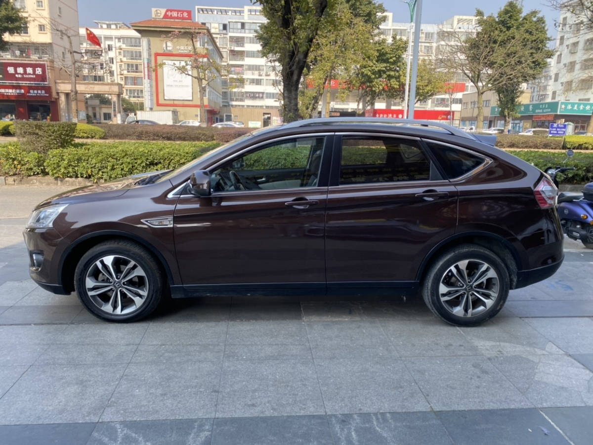 納智捷 優(yōu)6 SUV  2014款 2.0T 時(shí)尚型圖片