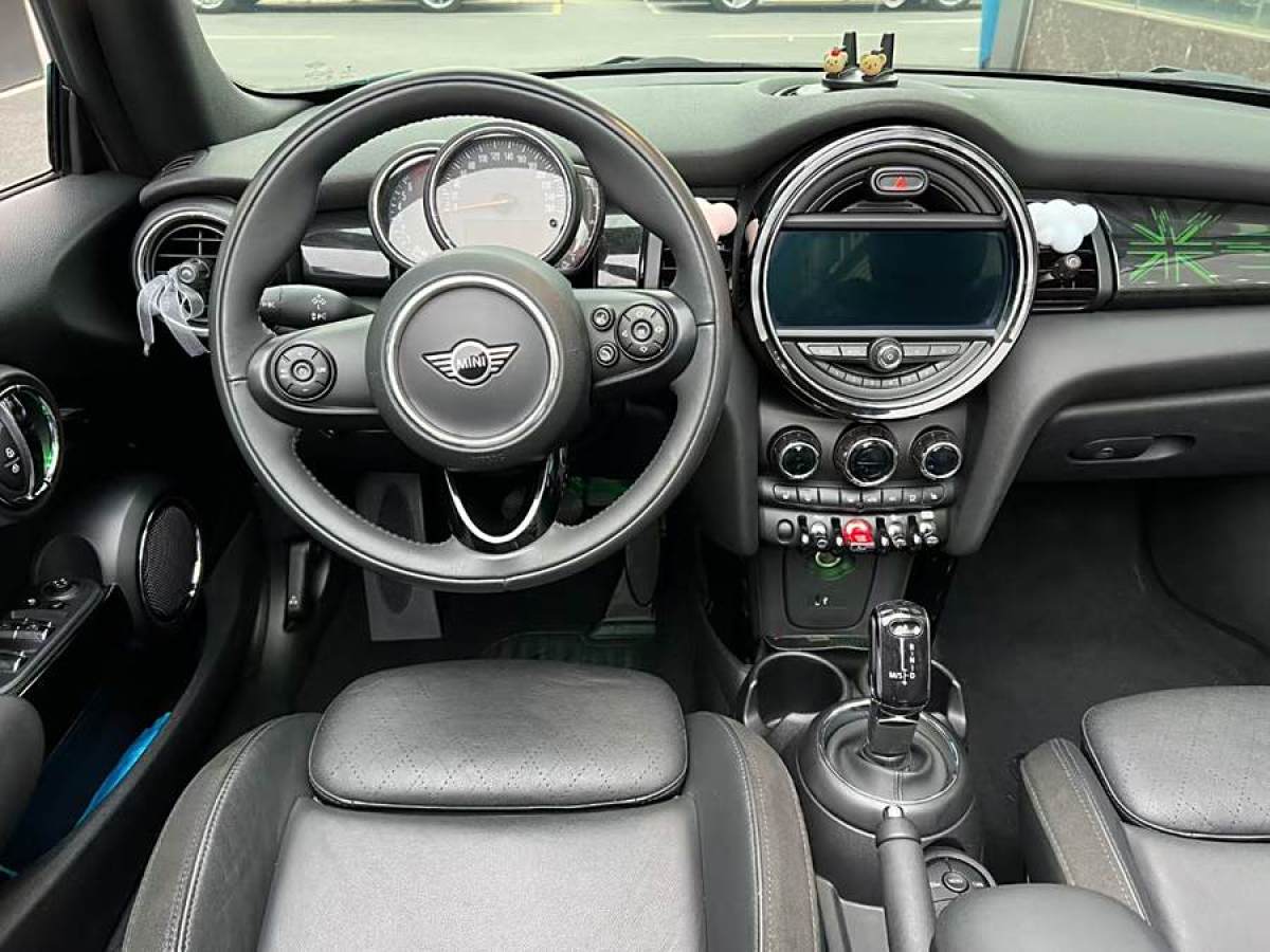 MINI MINI  2018款 1.5T COOPER CABRIO 經(jīng)典派圖片