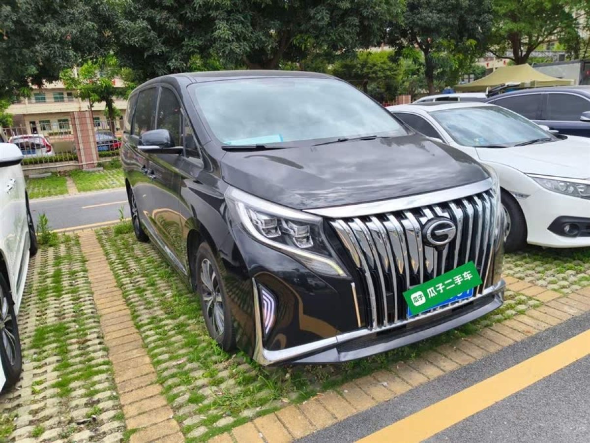 廣汽傳祺 M8  2024款 領(lǐng)秀系列 390T 尊享版圖片