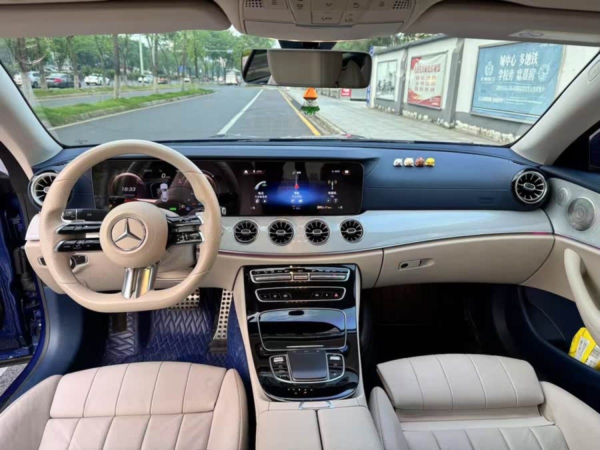 奔馳 奔馳E級  2021款 改款 E 260 轎跑車圖片