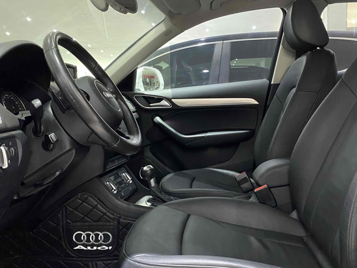 2014年7月奧迪 奧迪Q3  2015款 35 TFSI 舒適型