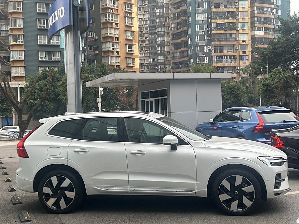 沃爾沃 XC60新能源  2024款 T8 插電混動(dòng) 長(zhǎng)續(xù)航四驅(qū)智雅豪華版圖片