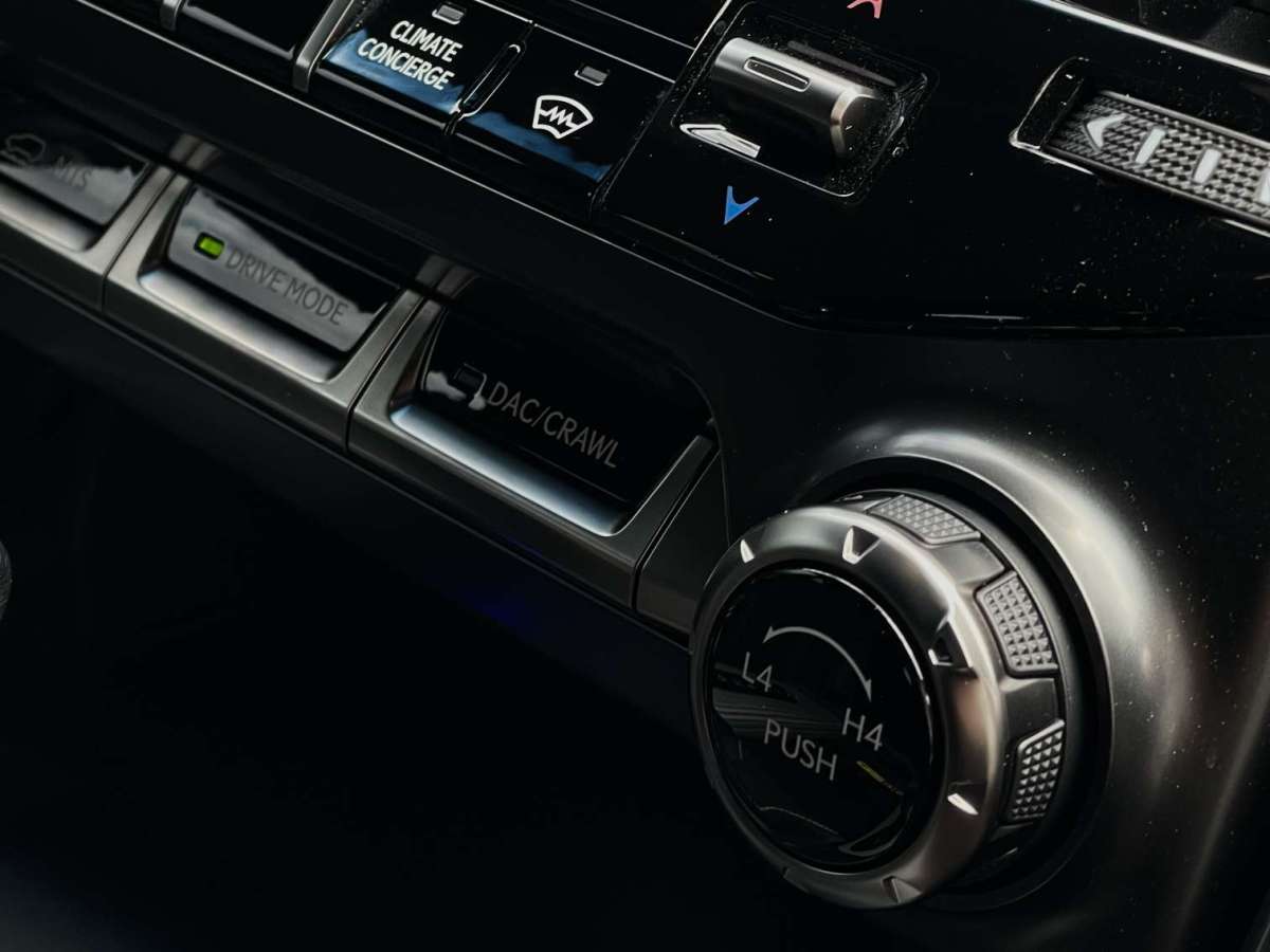 雷克薩斯LX 2023款 LX600 7座 F-Sport運動版（美規(guī)）圖片