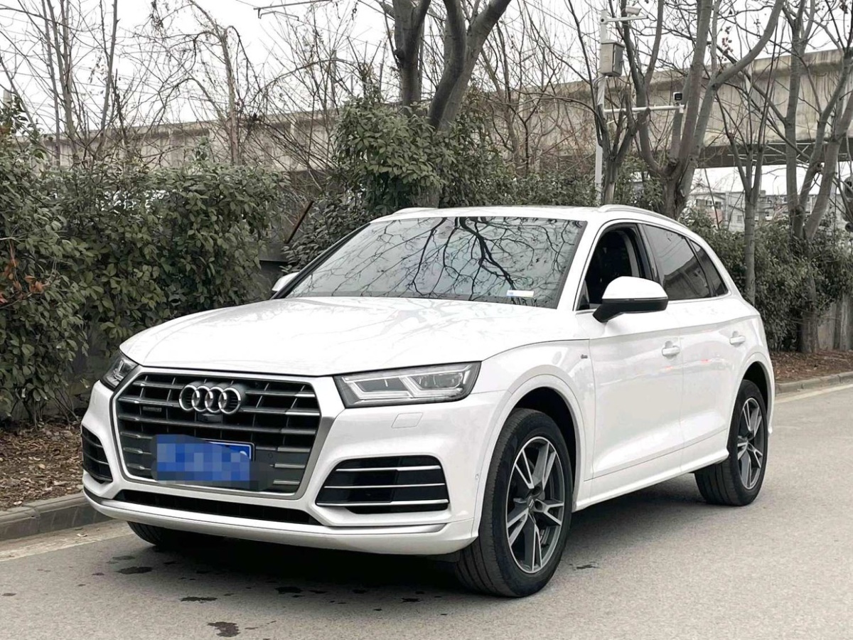 2021年8月奧迪 奧迪Q5L  2020款 45 TFSI 尊享時(shí)尚型