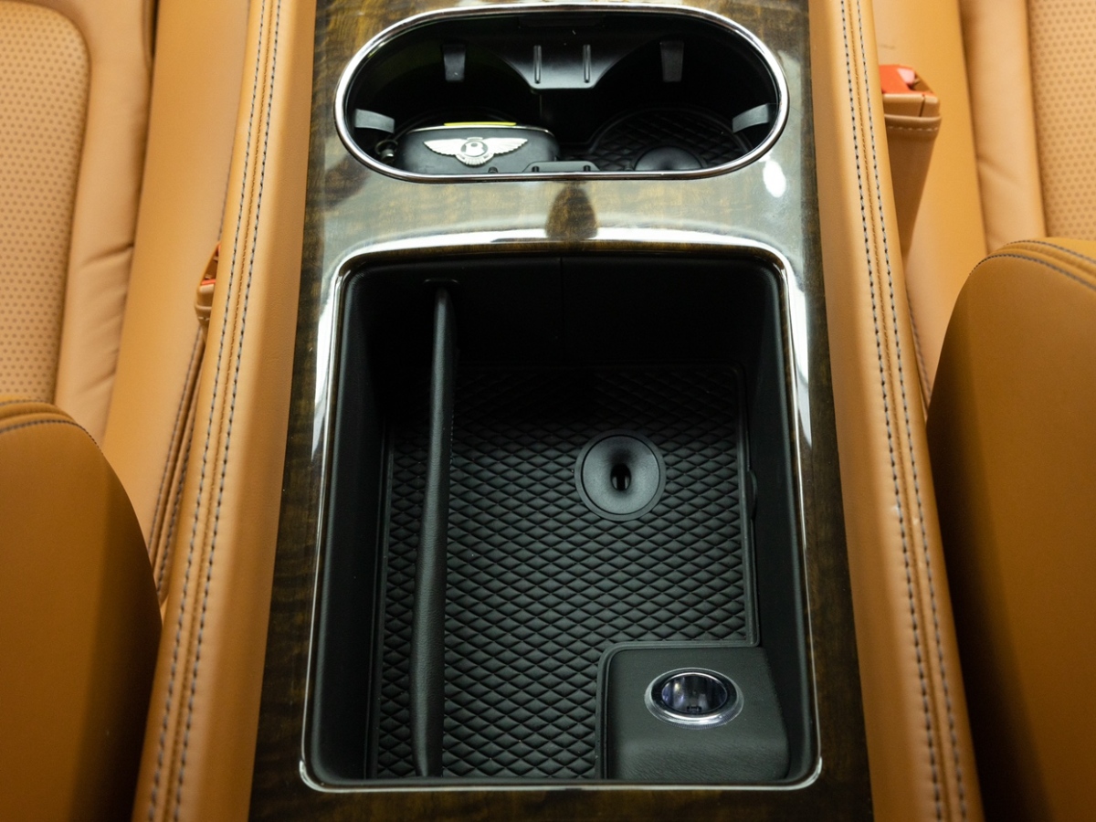 2017年6月宾利 欧陆  2015款 4.0T GT V8 标准版