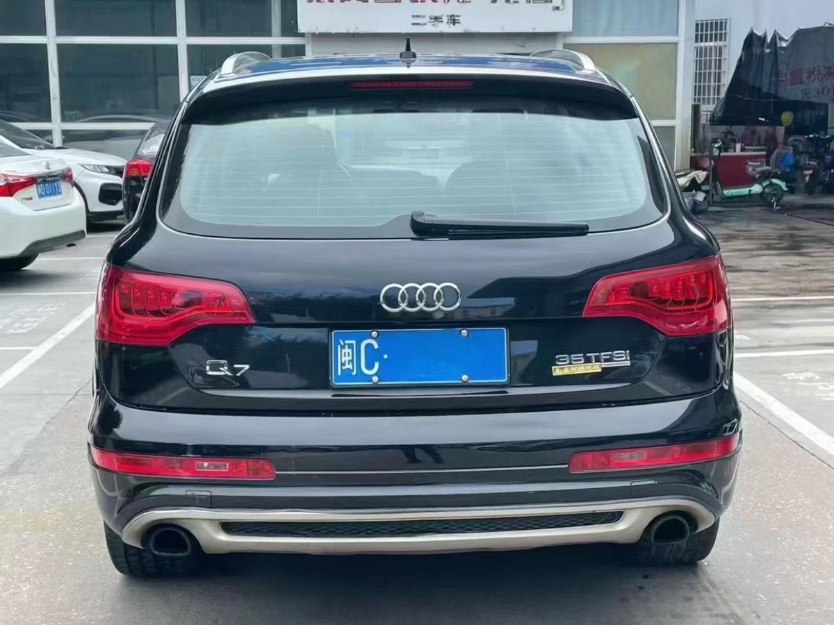 奧迪 奧迪Q7  2013款 35 TDI 領(lǐng)先型圖片