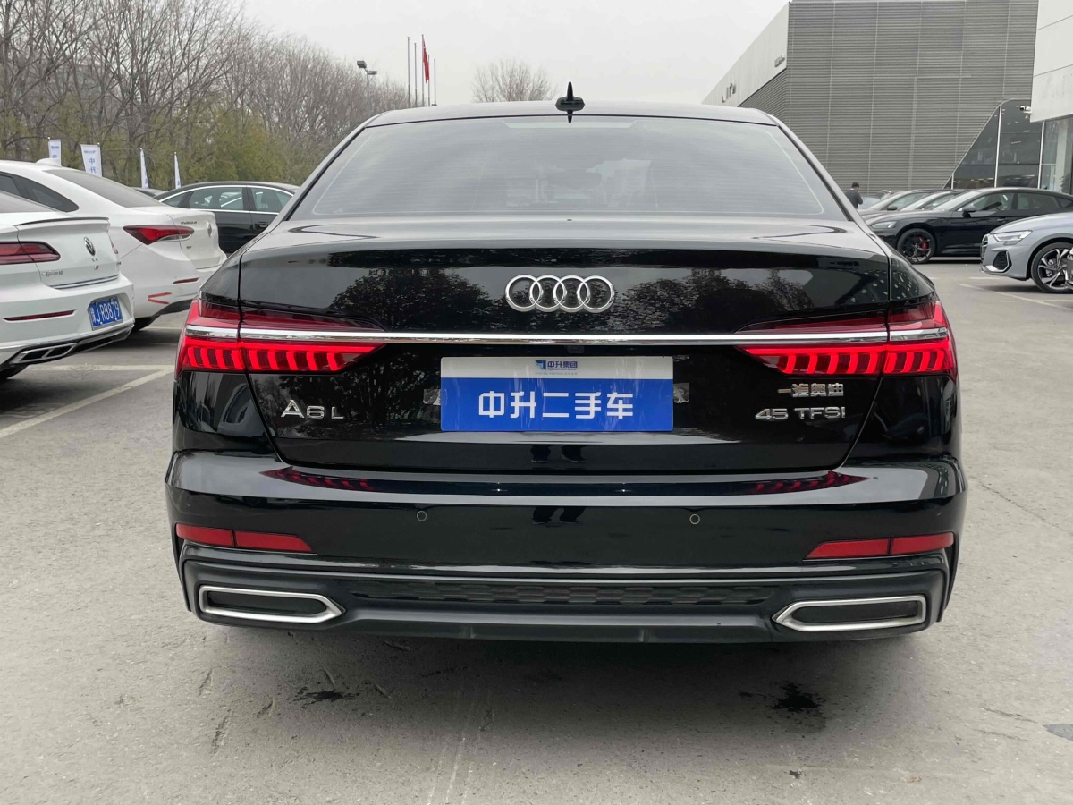 奧迪 奧迪A6L  2022款 45 TFSI 臻選動感型圖片