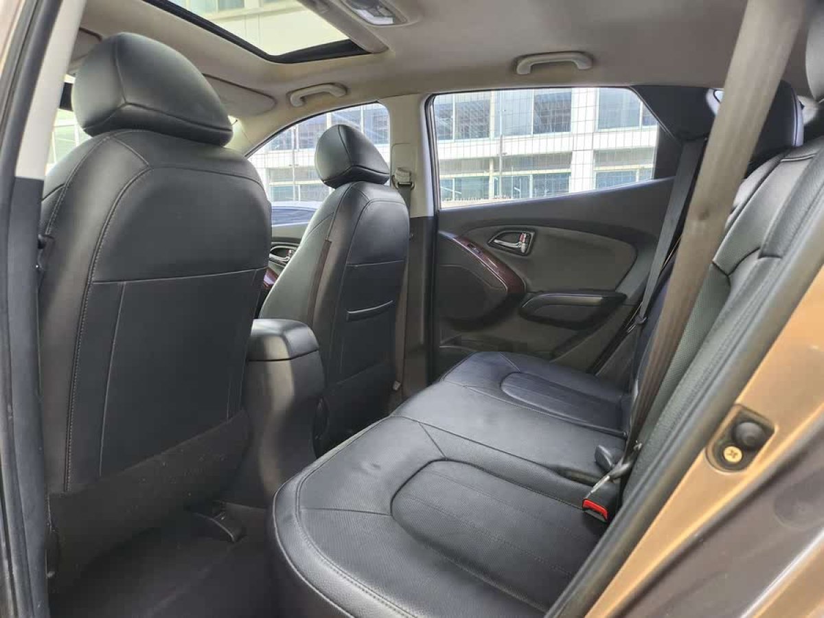 現(xiàn)代 ix35  2015款 2.0L 自動四驅(qū)智能型 國V圖片