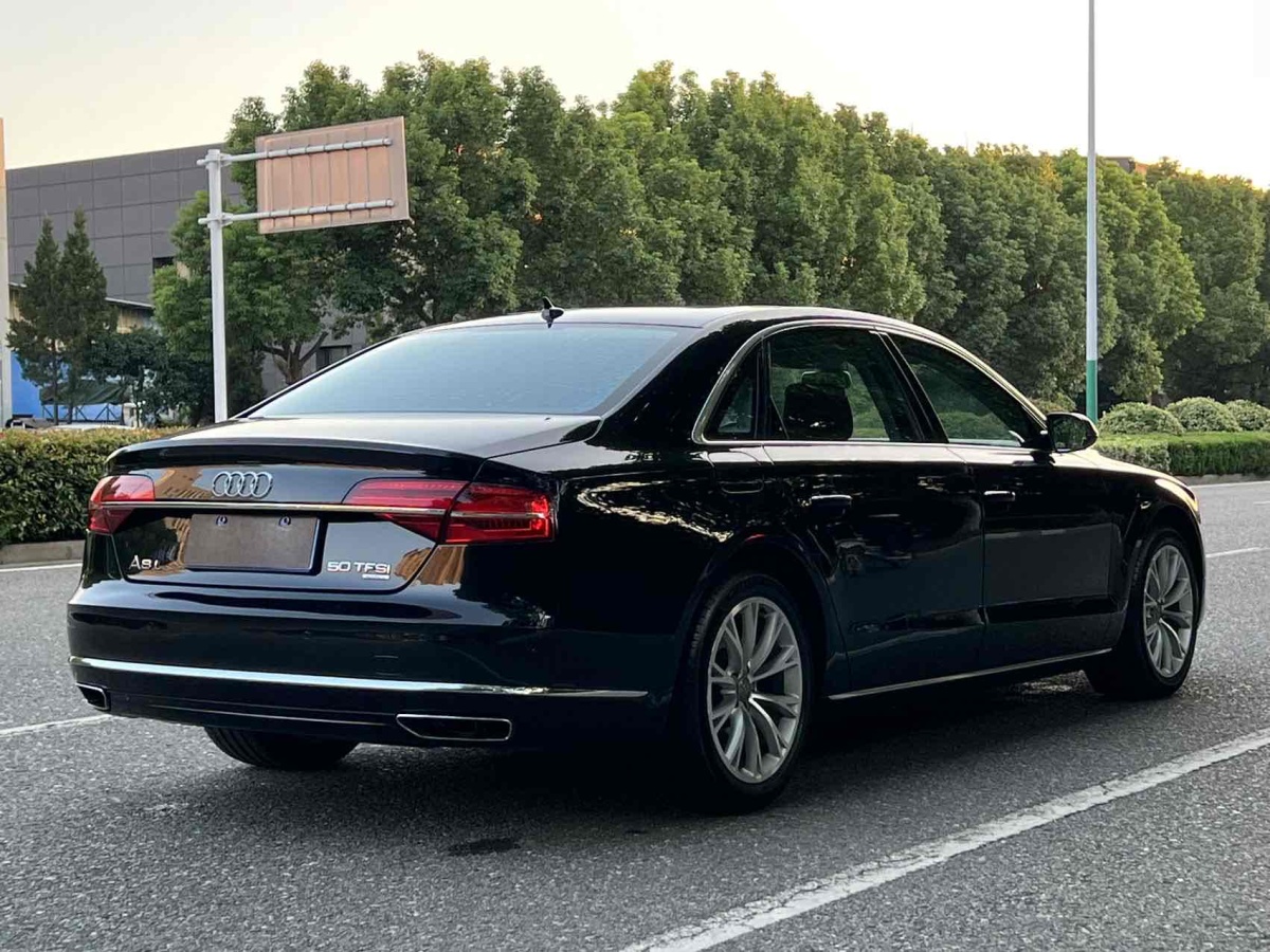 奧迪 奧迪A8  2014款 A8L 50 TFSI quattro豪華型圖片