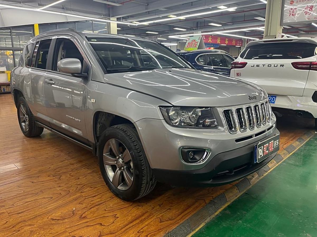 Jeep 指南者  2014款 改款 2.4L 四驅(qū)舒適版圖片