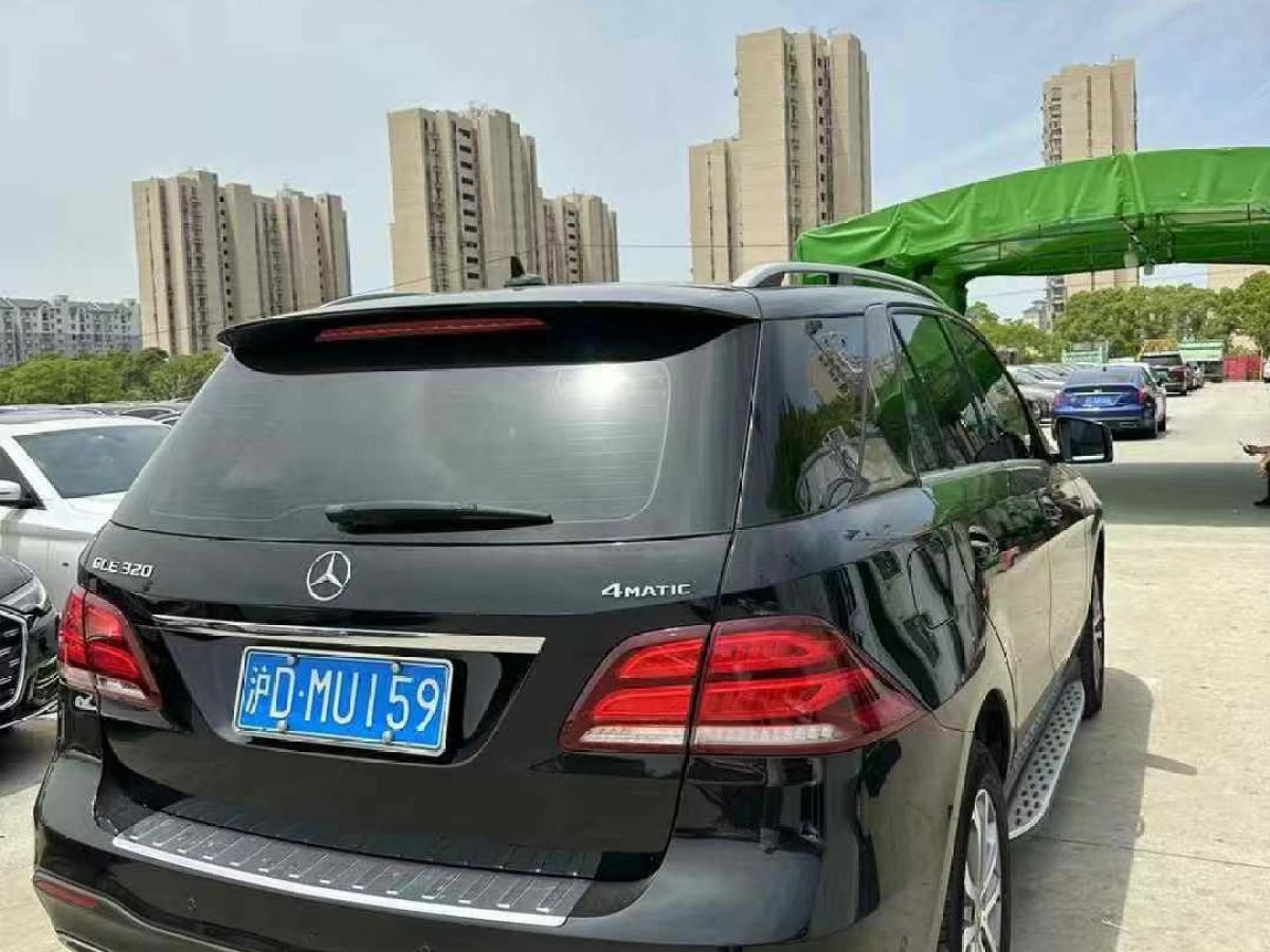 奔馳 奔馳A級(jí)AMG  2017款 2017款 改款 AMG A 45 4MATIC 國(guó)VI圖片