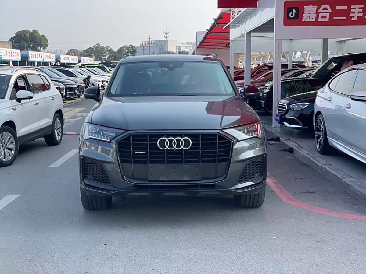 奧迪 奧迪Q7  2024款 55 TFSI quattro S line運(yùn)動型圖片