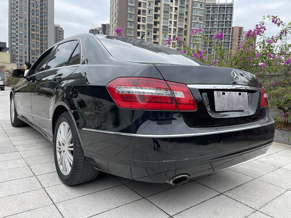 奔馳 奔馳E級  2013款 E 260 L CGI優(yōu)雅型圖片