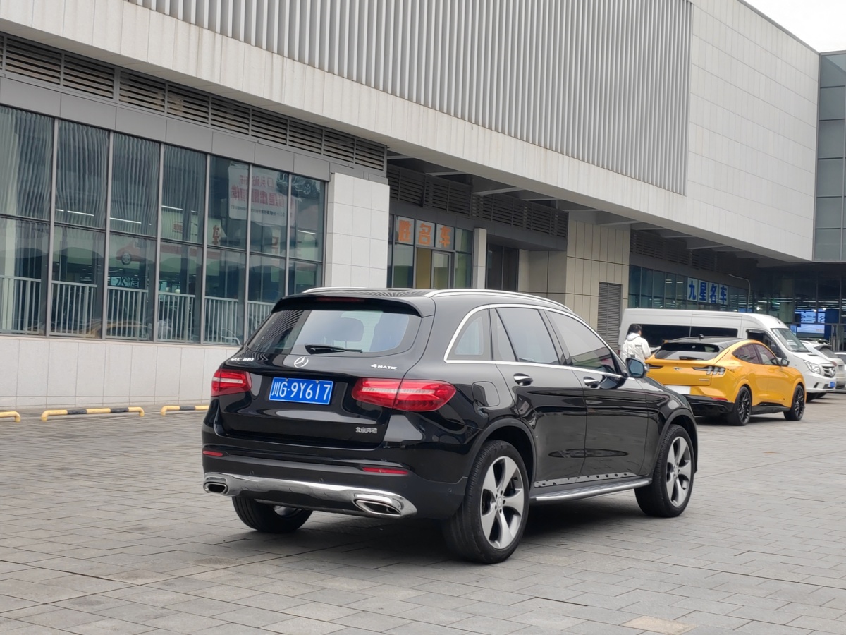 奔馳 奔馳GLC  2016款 GLC 300 4MATIC 豪華型圖片