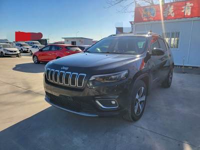 2021年1月 Jeep 自由光 2.0T 兩驅(qū)領(lǐng)先版圖片