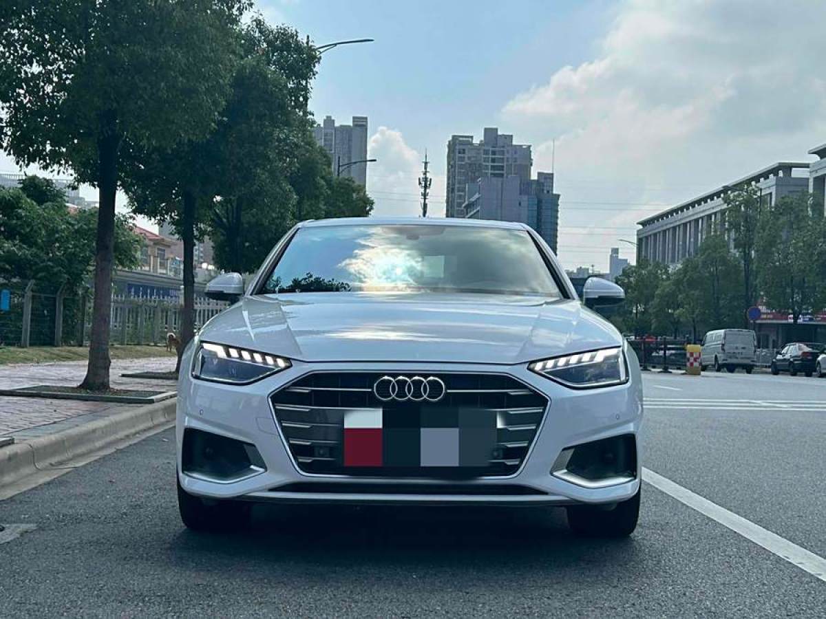 2022年5月奧迪 奧迪A4L  2022款 40 TFSI 時尚動感型