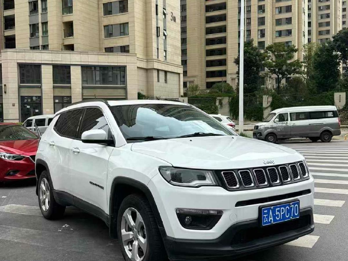 Jeep 指南者  2019款 220T 自動(dòng)夜鷹版圖片