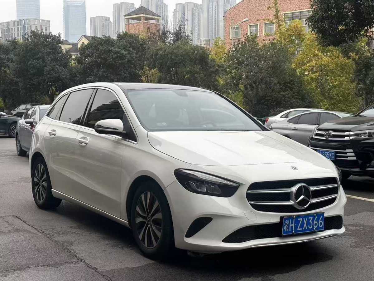 奔驰 奔驰B级  2022款 改款 B 200 动感型图片