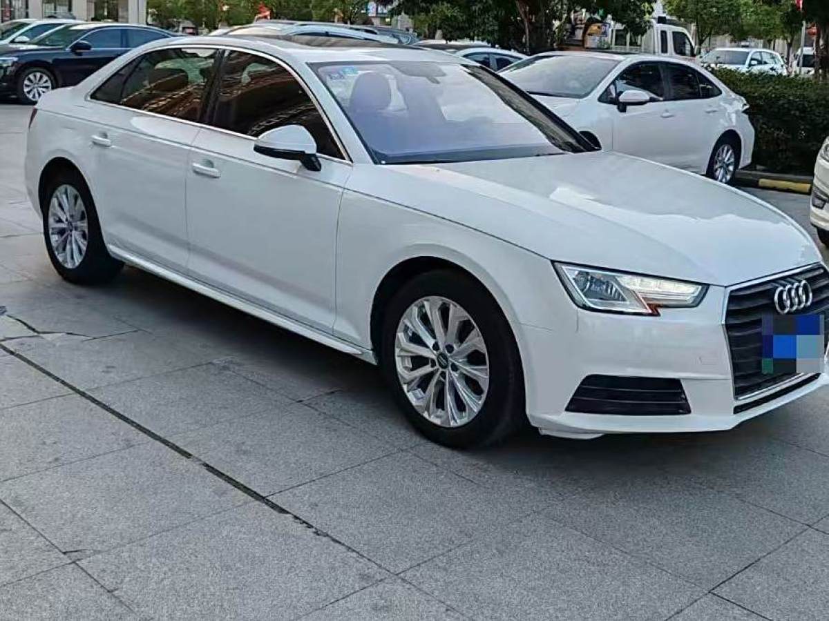 奧迪 奧迪A4L  2017款 40 TFSI 進(jìn)取型圖片