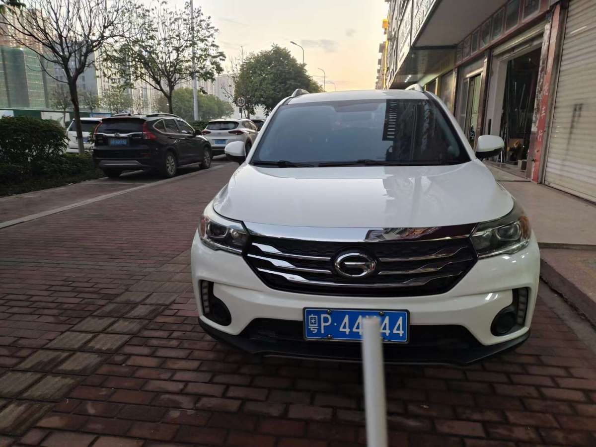 2017年6月广汽传祺 GS4  2017款 200T G-DCT两驱豪华版