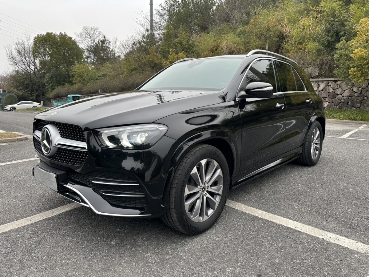 奔馳 奔馳GLE  2022款 改款 GLE 350 4MATIC 時(shí)尚型圖片