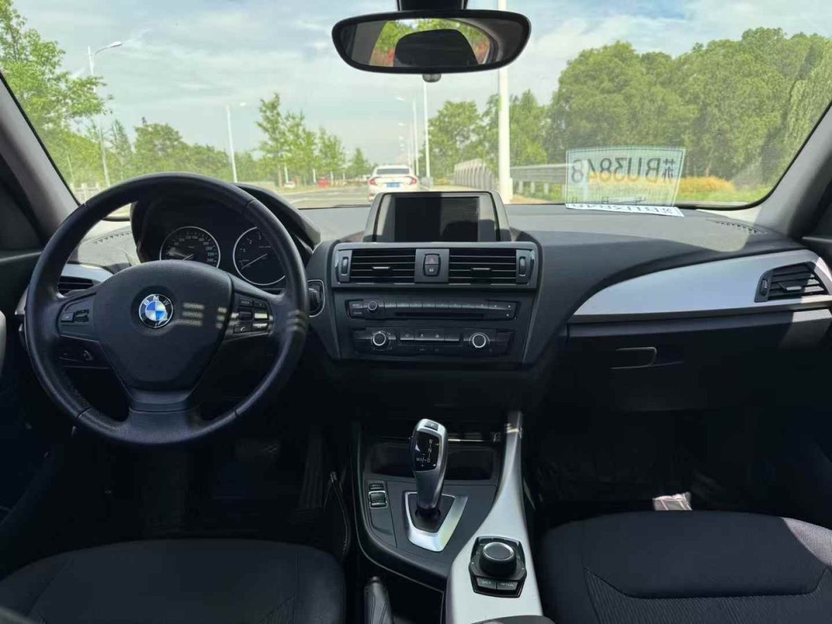 寶馬 寶馬i3  2014款 BMW i3 帶增程發(fā)動機圖片