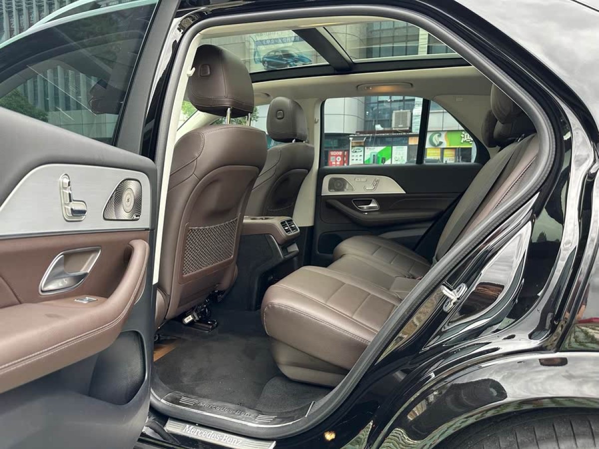 奔馳 奔馳GLE  2022款 改款 GLE 450 4MATIC 時(shí)尚型圖片