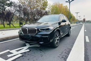 宝马X5 宝马 改款 xDrive 40Li 尊享型M运动套装