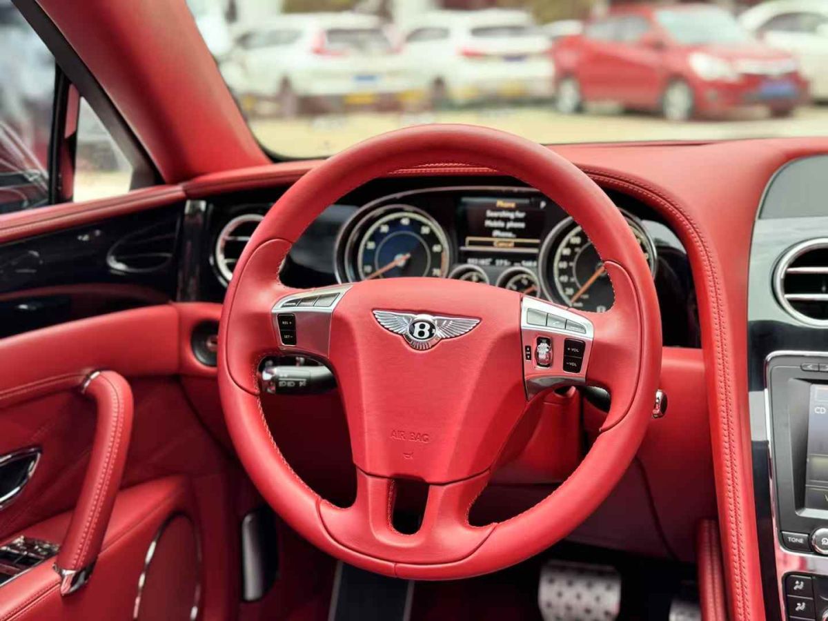 賓利 飛馳  2016款 4.0T V8 標(biāo)準(zhǔn)版圖片