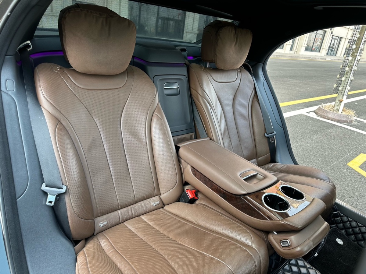 2019年2月奔驰 奔驰S级  2019款 S 350 L 尊贵型