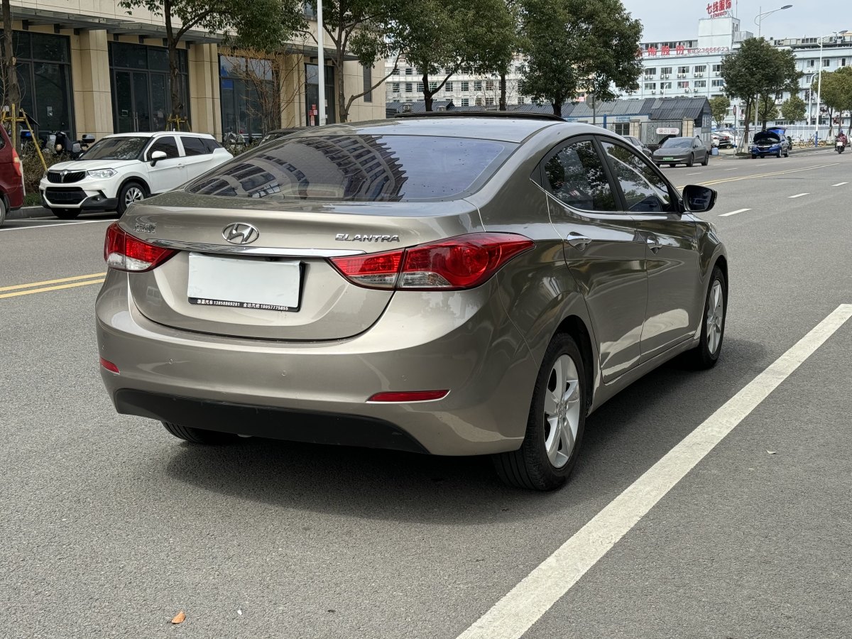 现代 朗动  2012款 1.6L 自动领先型图片