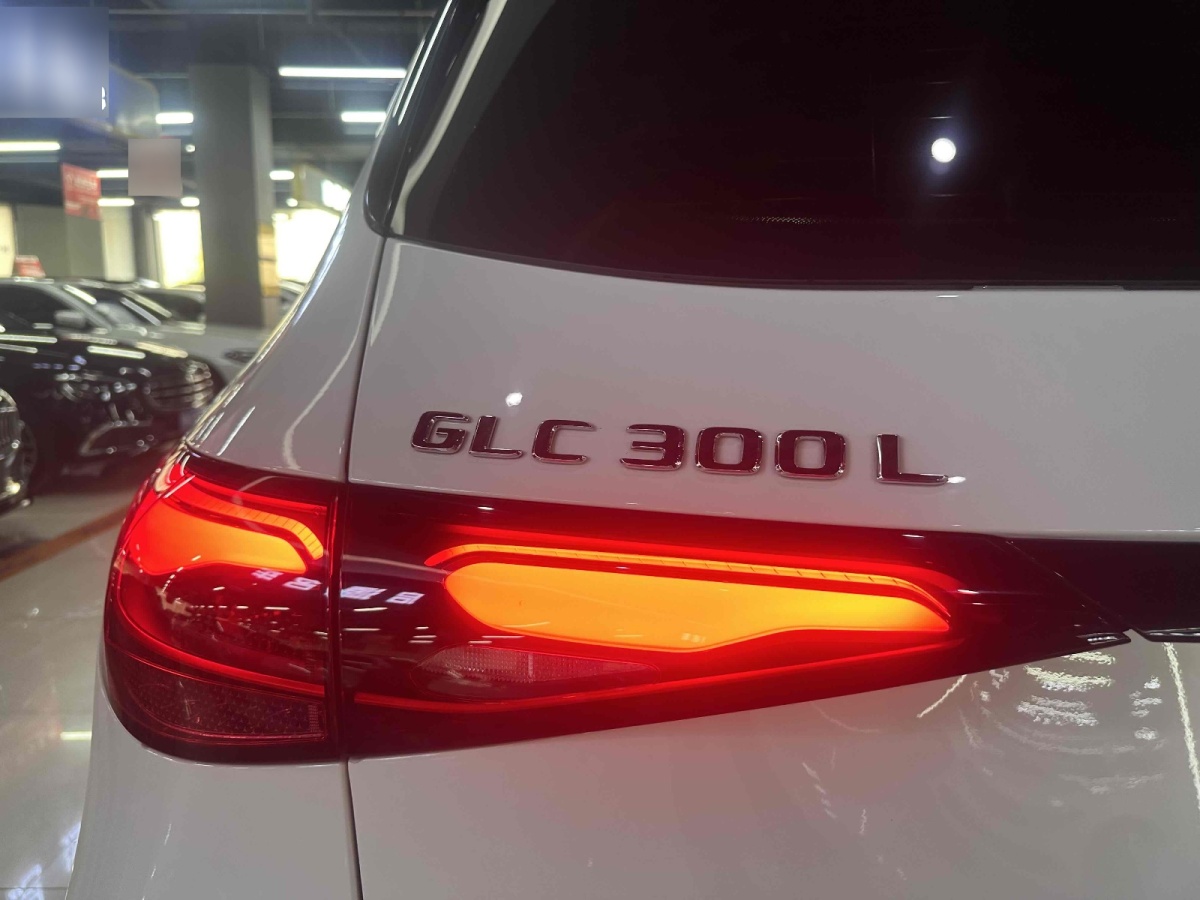 奔馳 奔馳GLC  2018款 改款 GLC 300 4MATIC 動感型圖片