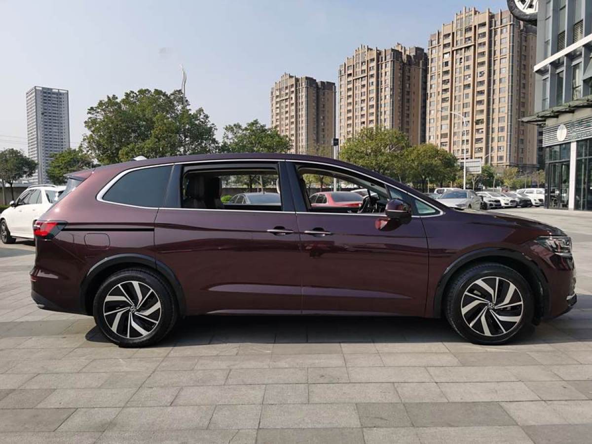 大眾 威然  2023款 改款 380TSI 尊貴版圖片