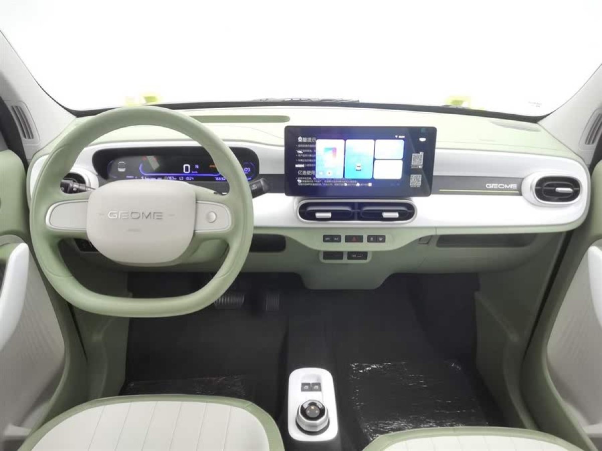 吉利 熊貓mini  2025款 210km 熊貓騎士圖片