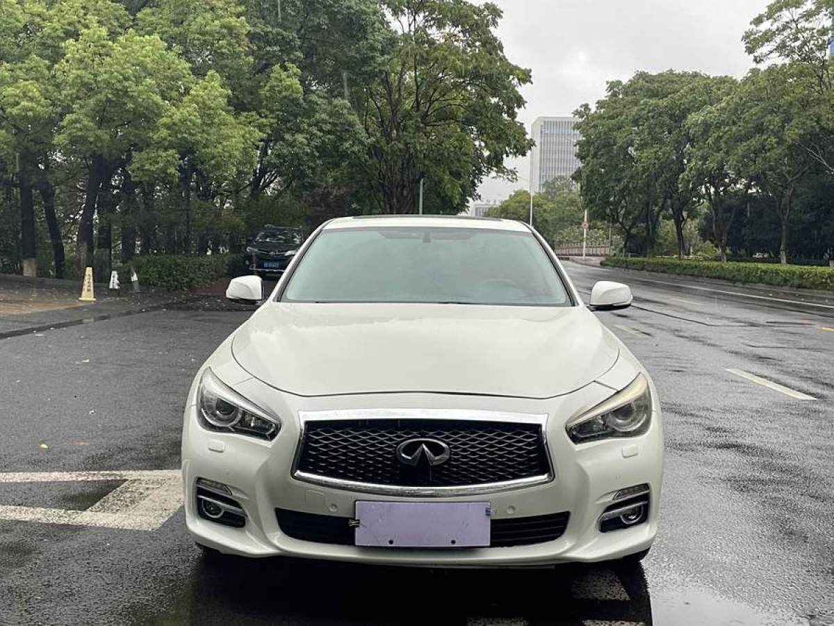 英菲尼迪 Q50L  2016款 2.0T 悅享版圖片