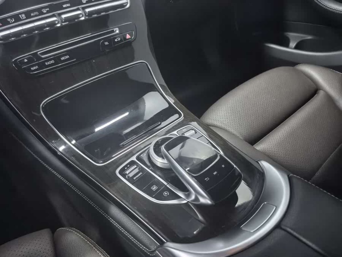 奔馳 奔馳GLC  2017款 GLC 260 4MATIC 豪華型圖片