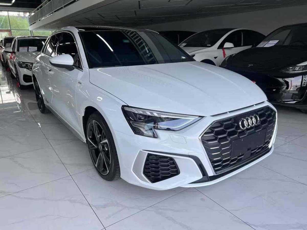 奧迪 奧迪A3  2022款 Sportback 35 TFSI 時(shí)尚運(yùn)動(dòng)型圖片