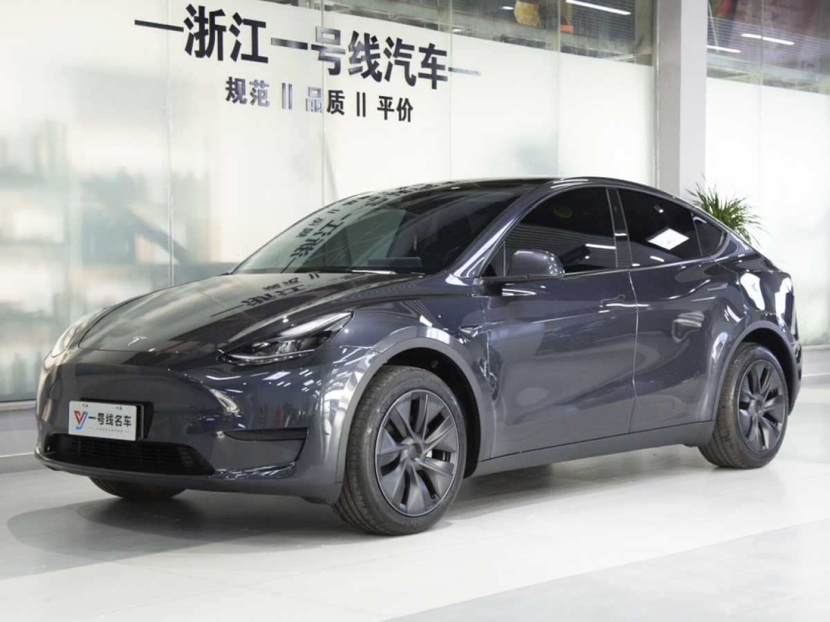 特斯拉 Model Y  2024款 后輪驅(qū)動版圖片