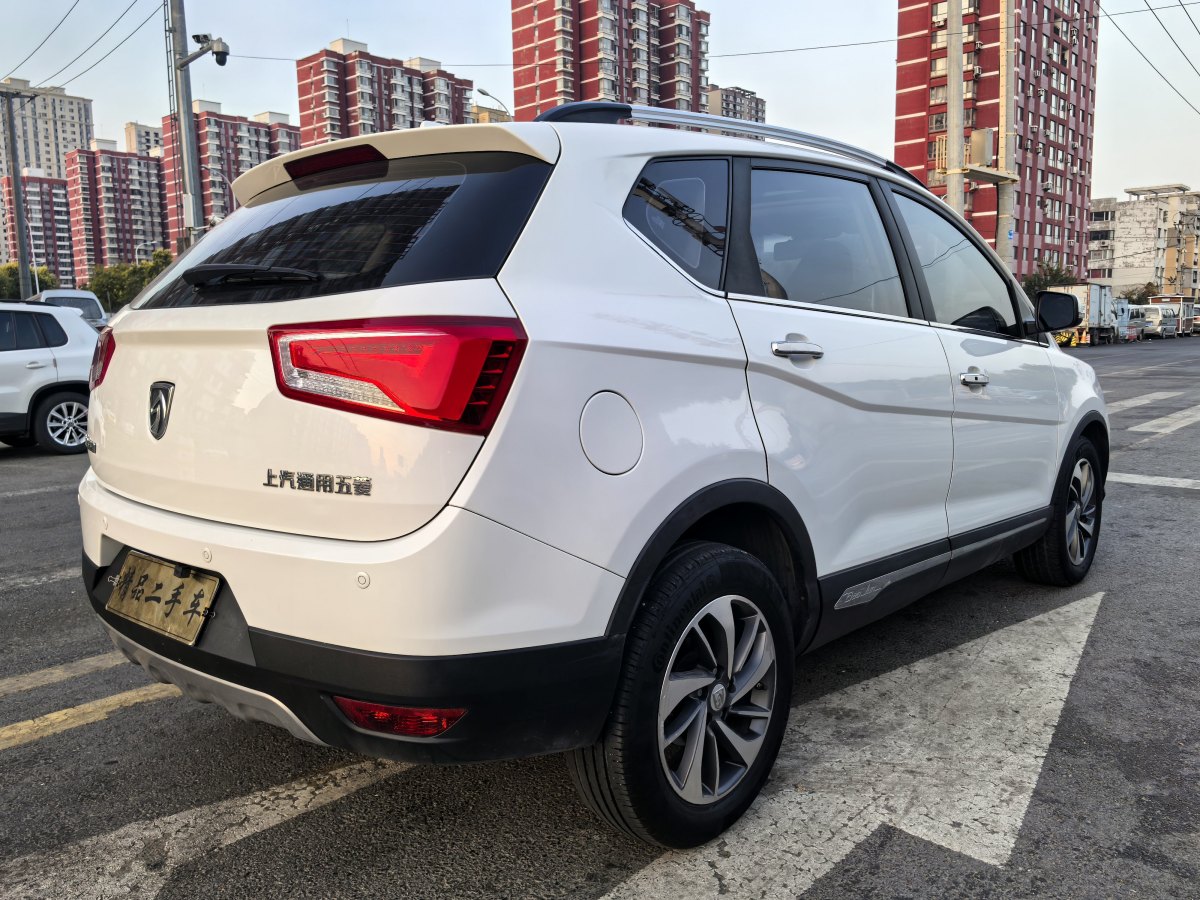 寶駿 560  2015款 1.8L 手動豪華型圖片