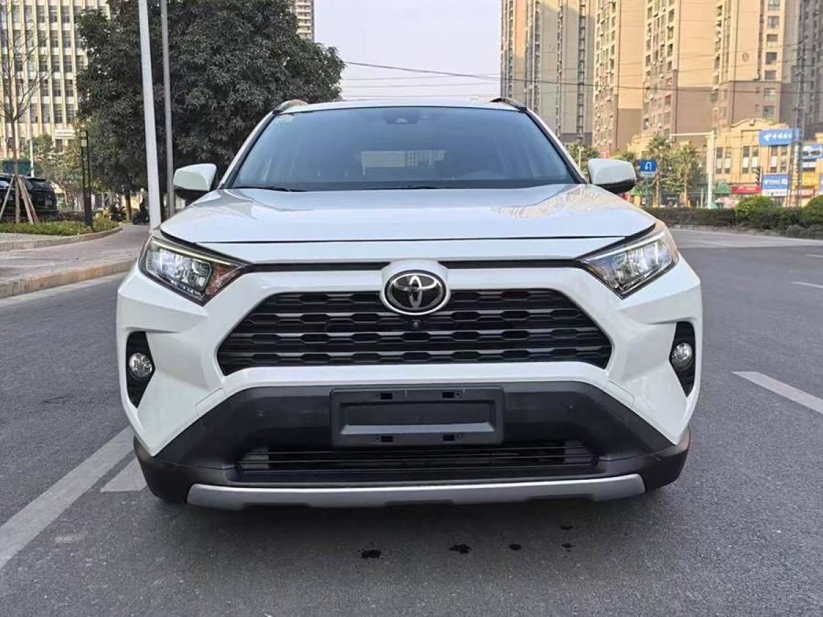 豐田 RAV4榮放  2021款 2.0L CVT兩驅(qū)風(fēng)尚版圖片