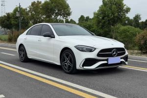 威霆 奔馳 2.0T 商務(wù)版 7座