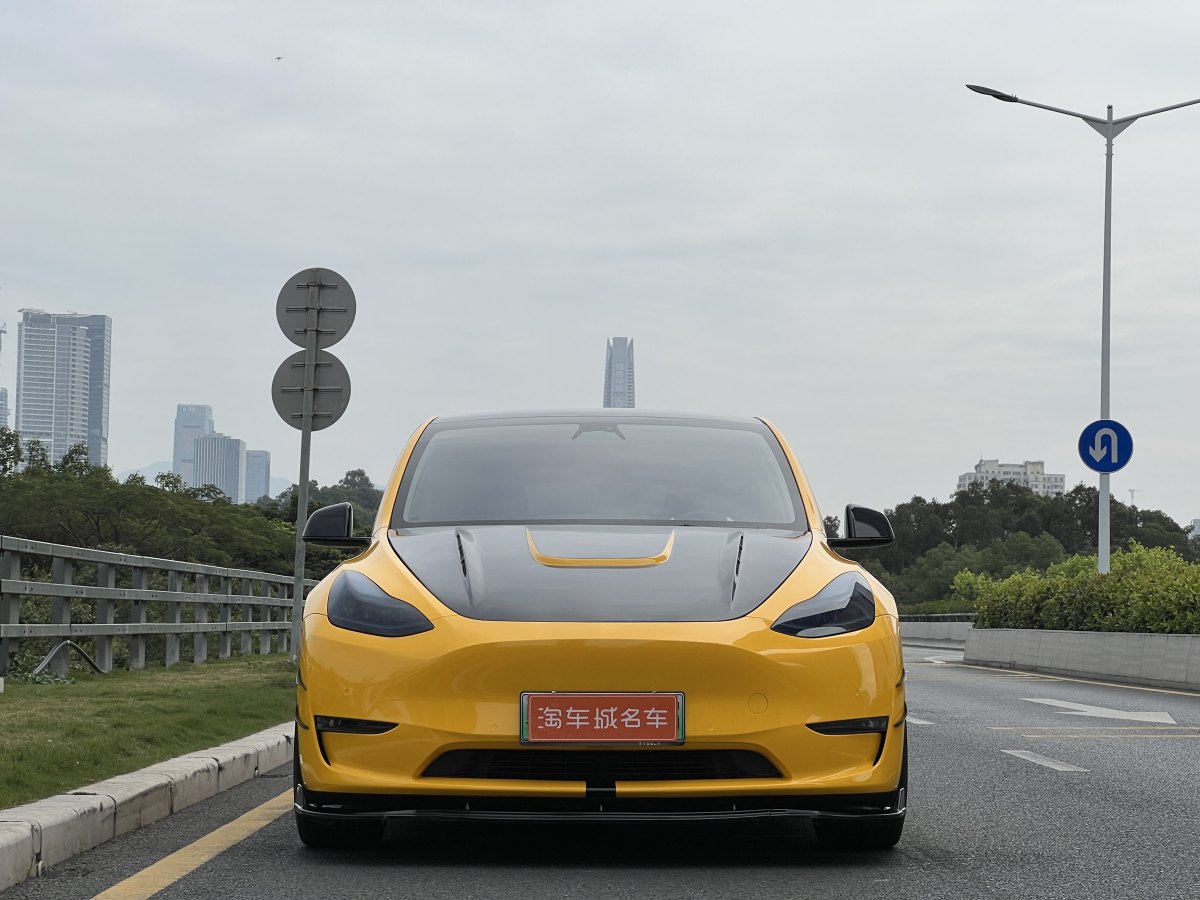 特斯拉 Model 3  2023款 長續(xù)航煥新版 雙電機(jī)全輪驅(qū)動(dòng)圖片