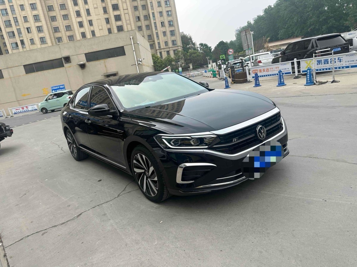 大眾 帕薩特  2022款 330TSI 尊貴版圖片