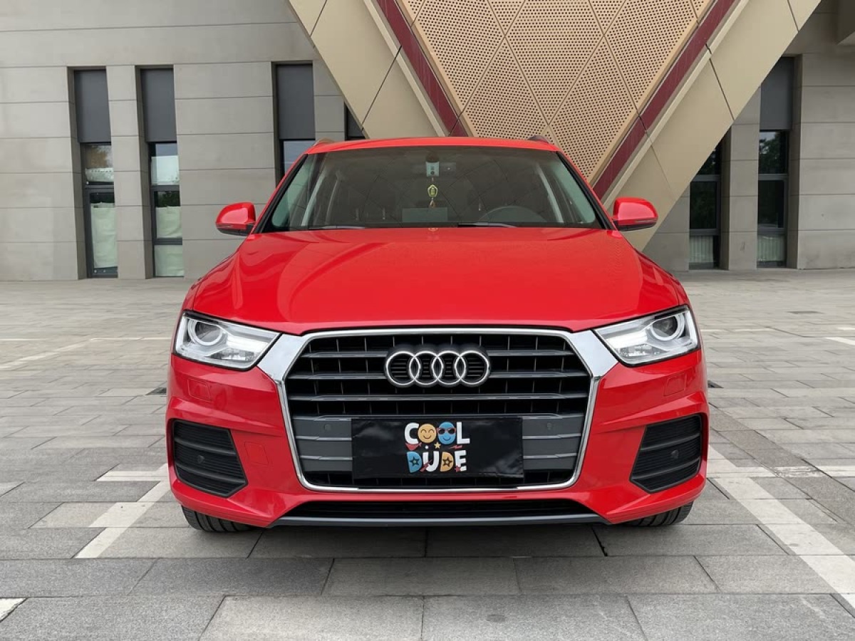 奧迪 奧迪Q3  2017款 30 TFSI 時(shí)尚型圖片