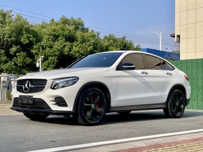 2018年3月 奔驰 奔驰GLC(进口) GLC 300 4MATIC 轿跑SUV图片