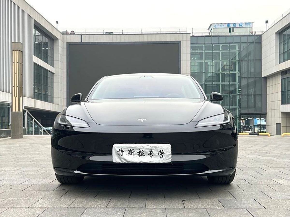 特斯拉 Model Y  2023款 后輪驅(qū)動(dòng)版圖片