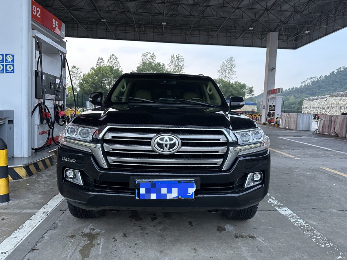 豐田 蘭德酷路澤  2018款 5.7L VX-R 12氣 底升(中東版)圖片